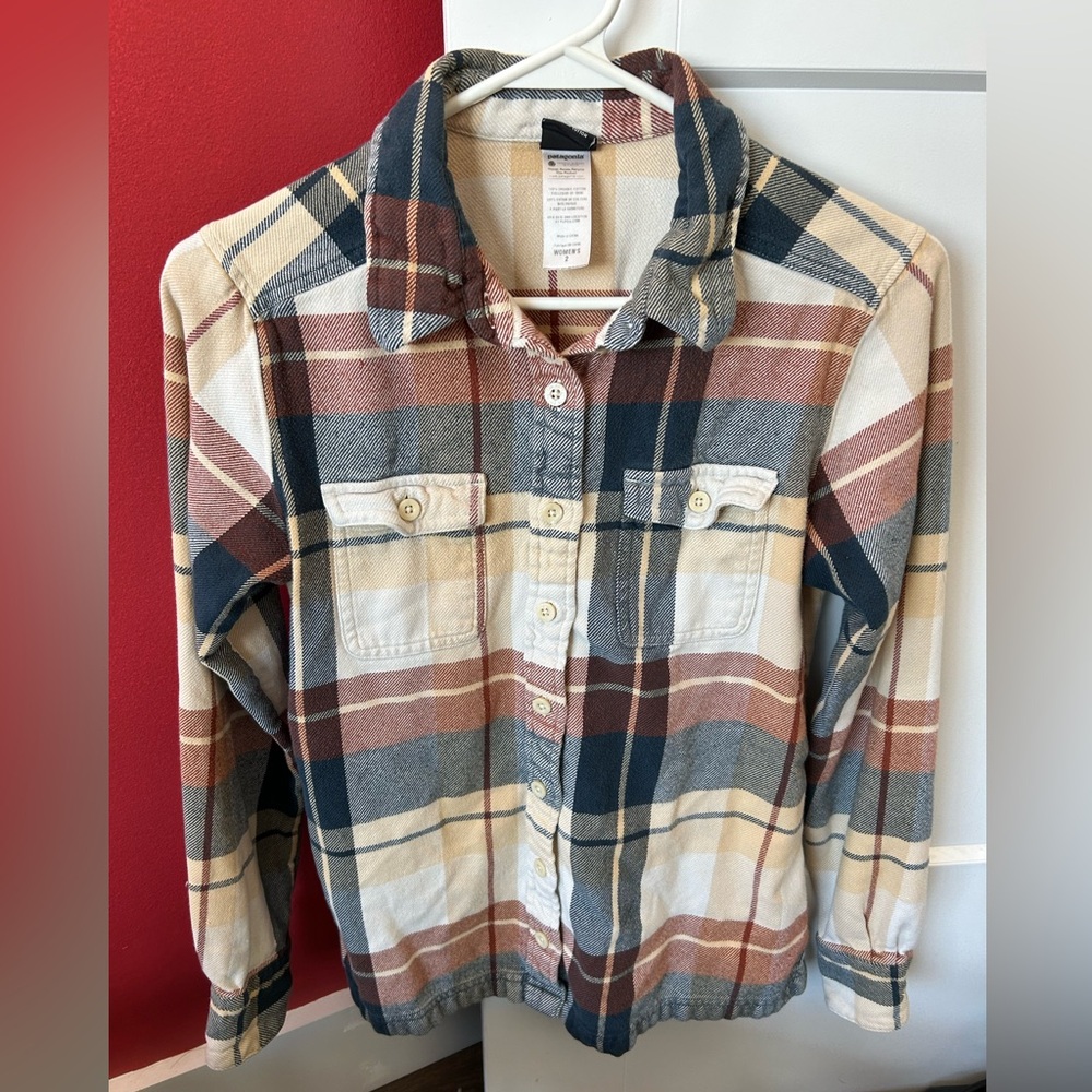 Patagonia Women’s Plaid Shirt